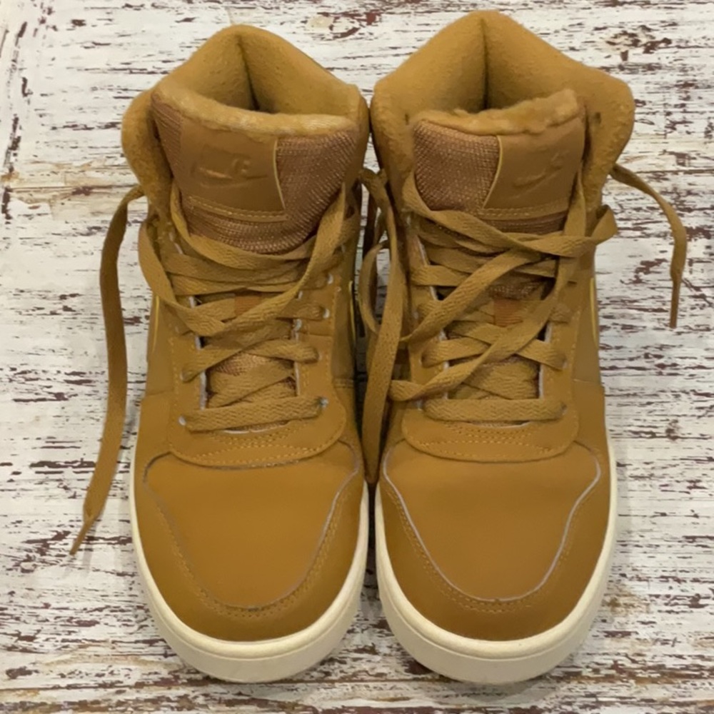 Nike Ebernon mid se